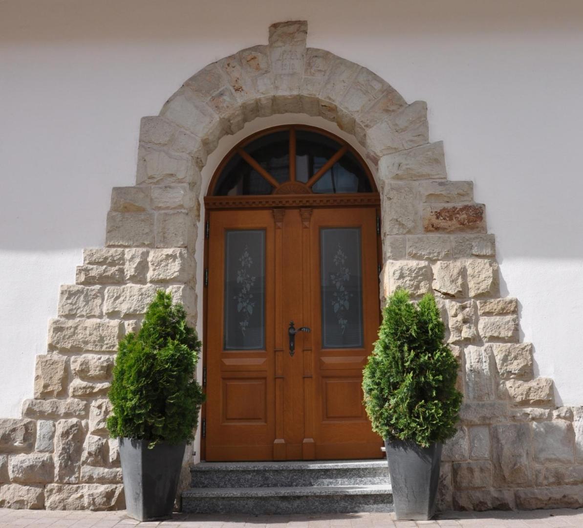 Winzerhotel Kinges-Kessel Morstadt 외부 사진