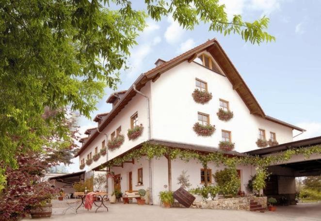 Winzerhotel Kinges-Kessel Morstadt 외부 사진