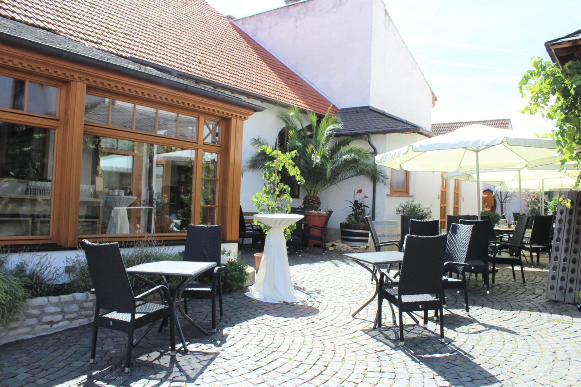 Winzerhotel Kinges-Kessel Morstadt 외부 사진
